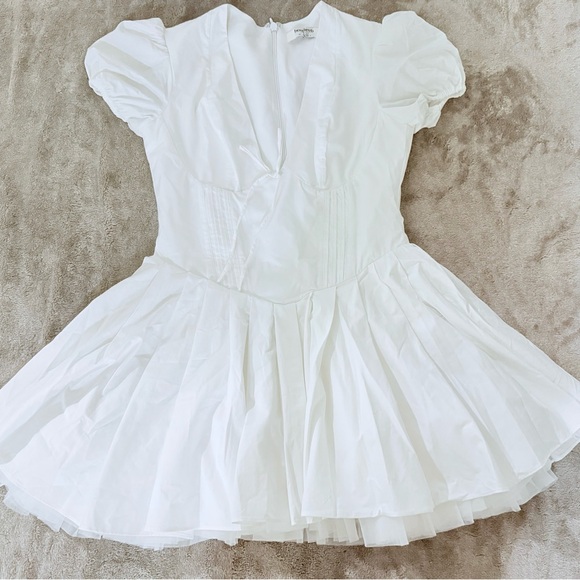 SOLD - House Of CB Imani White Dress M- Regular length-Cup A/C NWOT - Picture 3 of 8